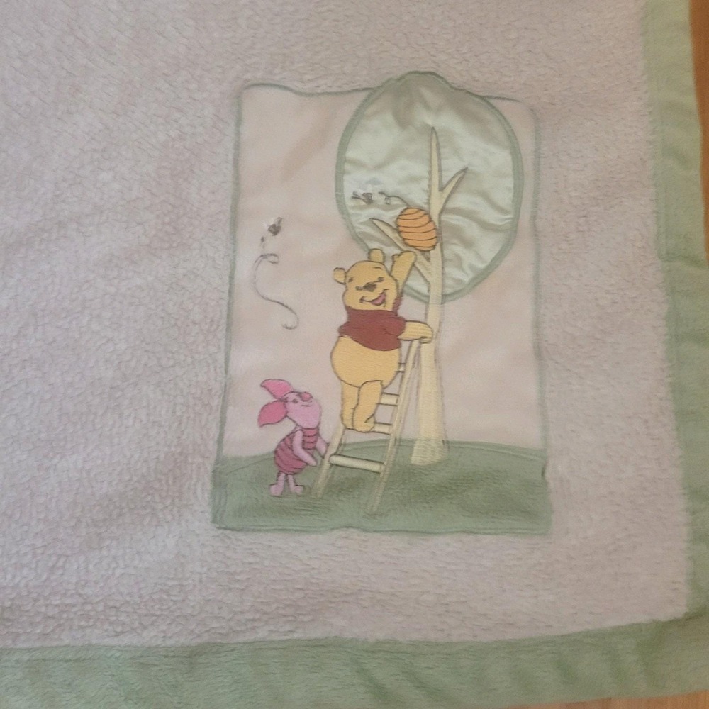 Vintage Disney Pooh Piglet Bee Hive Biege Green Edge Fleece Security Blanket